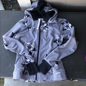 Lululemon hoodie size 8